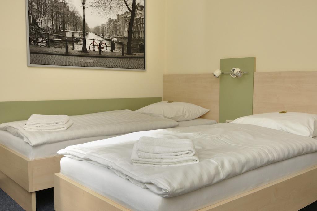 Best Deal Airporthotel Weeze Luaran gambar